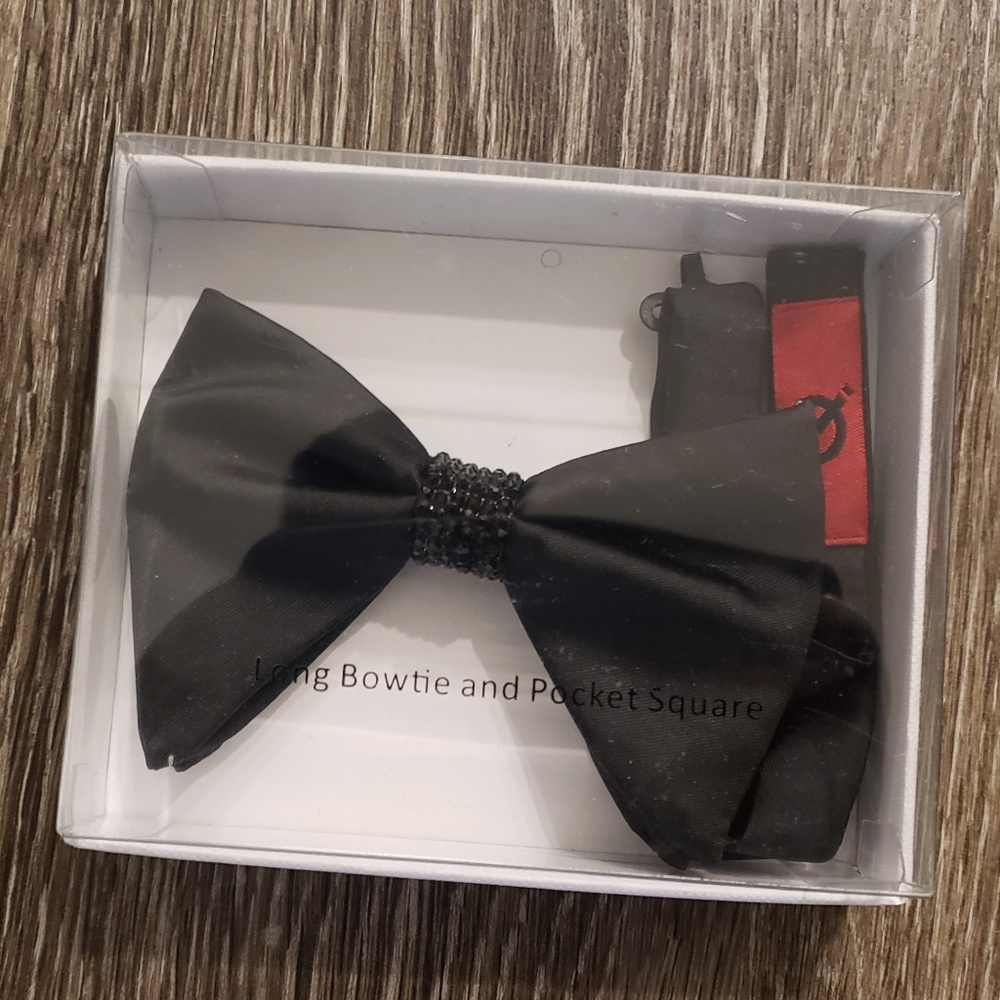 BLACK LONG BOWTIE